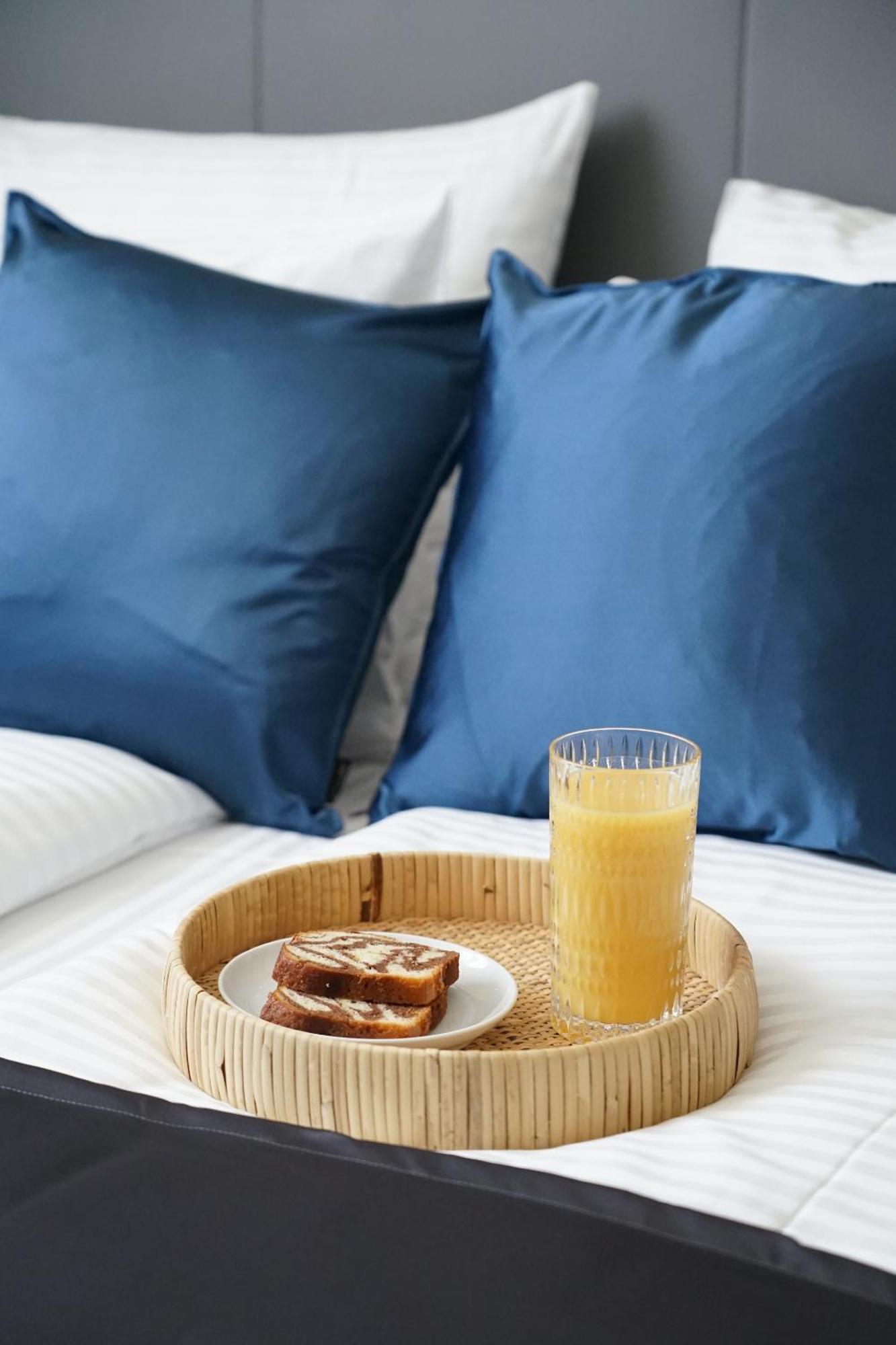 Hotel Perron 10 Centra 3*